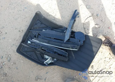 2018 Volkswagen Tiguan 2.0T Se/2.0T Sel z USA, uszkodzony, nr VIN 3VV3B7AX2JM067159